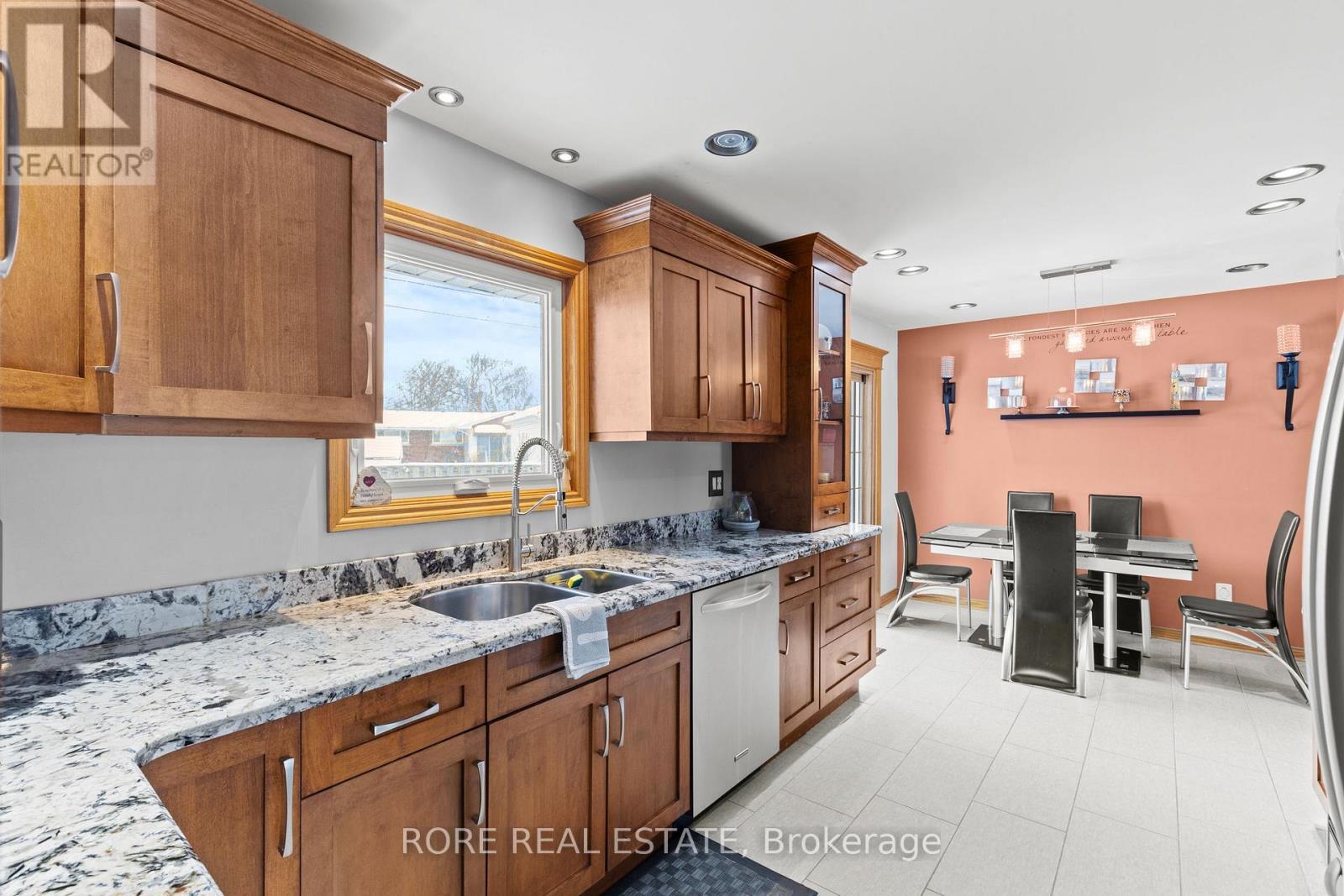 8842 Roosevelt Street, Niagara Falls, Ontario  L2G 7A2 - Photo 12 - X12927038