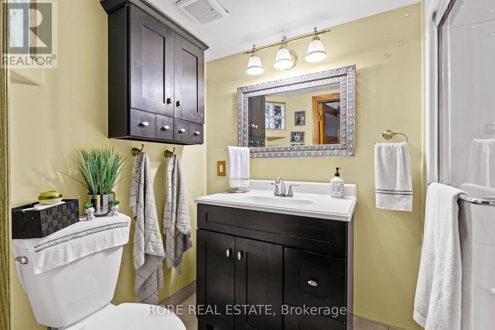 8842 Roosevelt Street, Niagara Falls, Ontario  L2G 7A2 - Photo 24 - X12927038