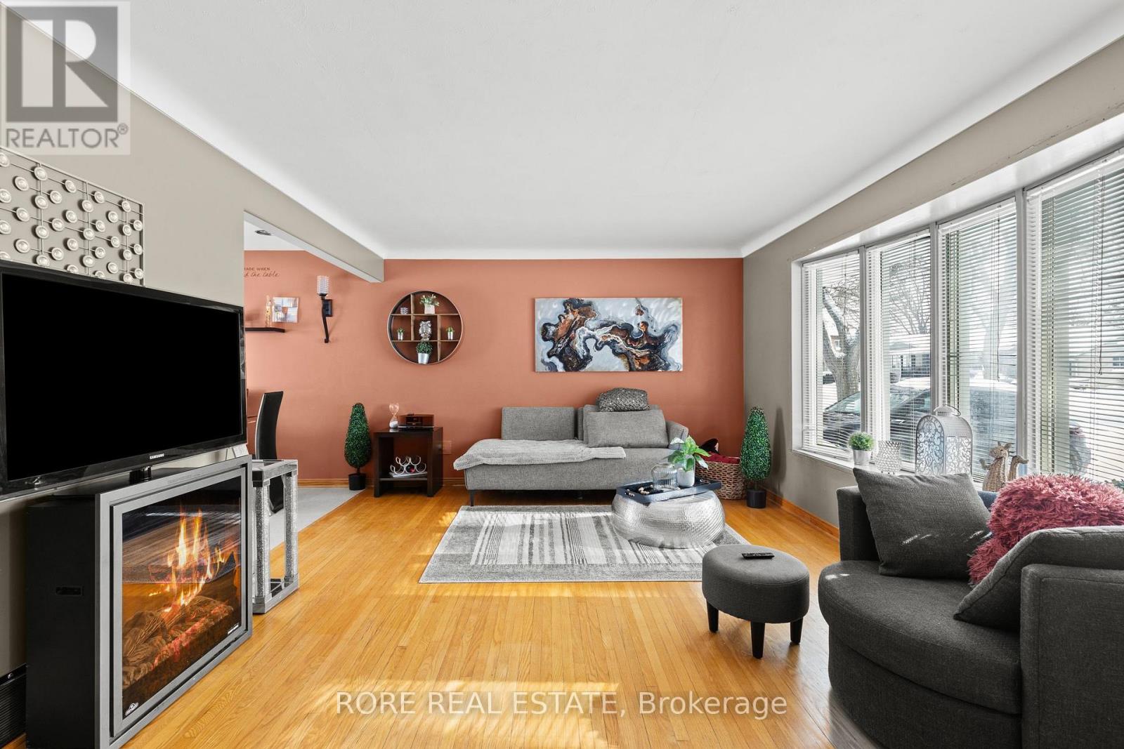 8842 Roosevelt Street, Niagara Falls, Ontario  L2G 7A2 - Photo 8 - X12927038