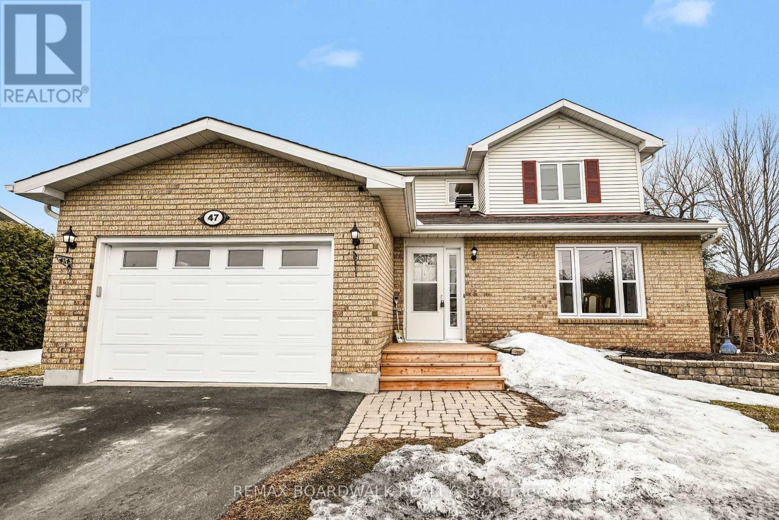 47 Isabelle Street, Casselman, Ontario  K0A 1M0 - Photo 3 - X12940640