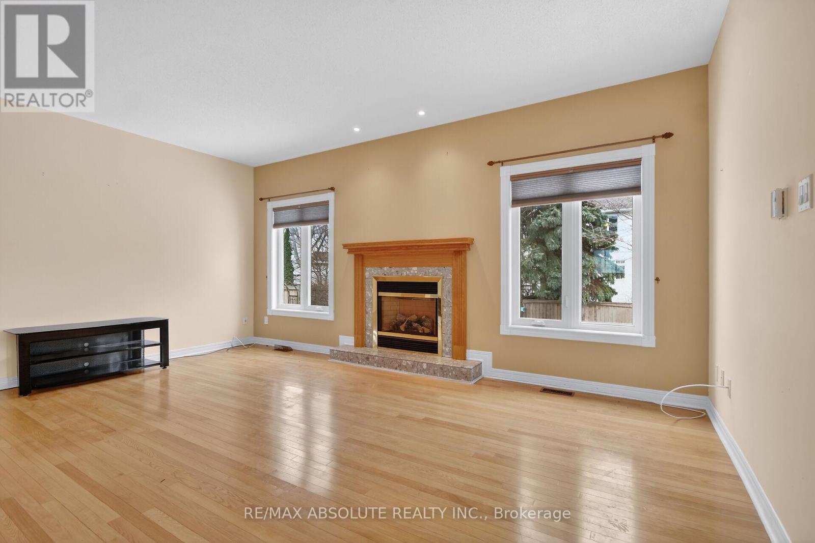 17 Ammolite Street, Ottawa, Ontario  K2S 1Y8 - Photo 14 - X12940700