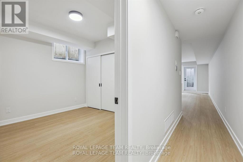 1 - 47 Grosvenor Avenue, Ottawa, Ontario  K1S 4S1 - Photo 11 - X12940720