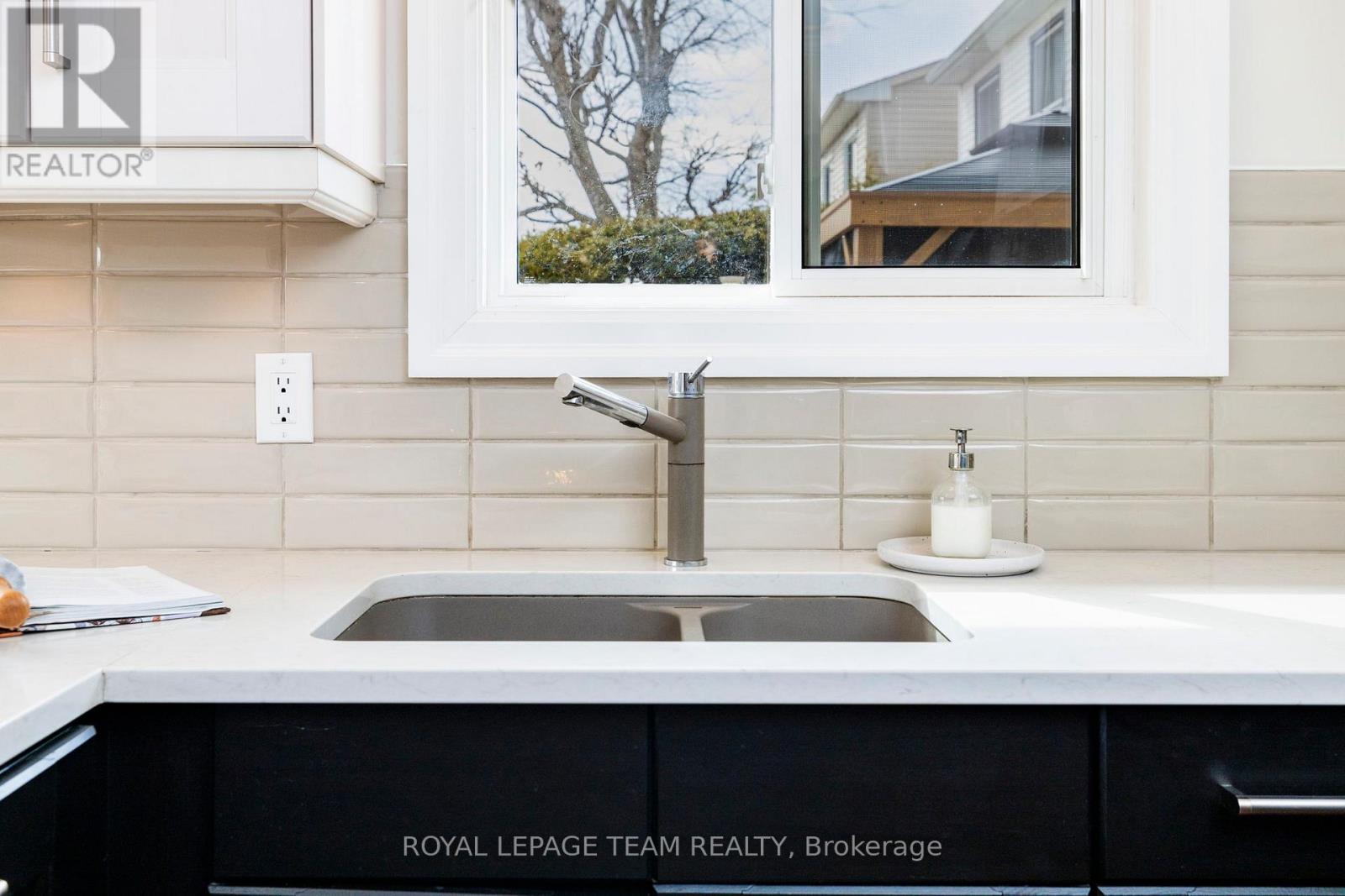 28 Conover Street, Ottawa, Ontario  K2G 4B3 - Photo 12 - X12940726