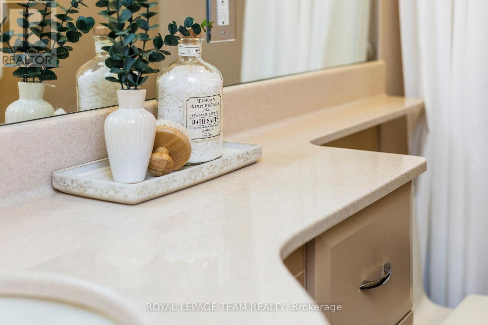 28 Conover Street, Ottawa, Ontario  K2G 4B3 - Photo 30 - X12940726