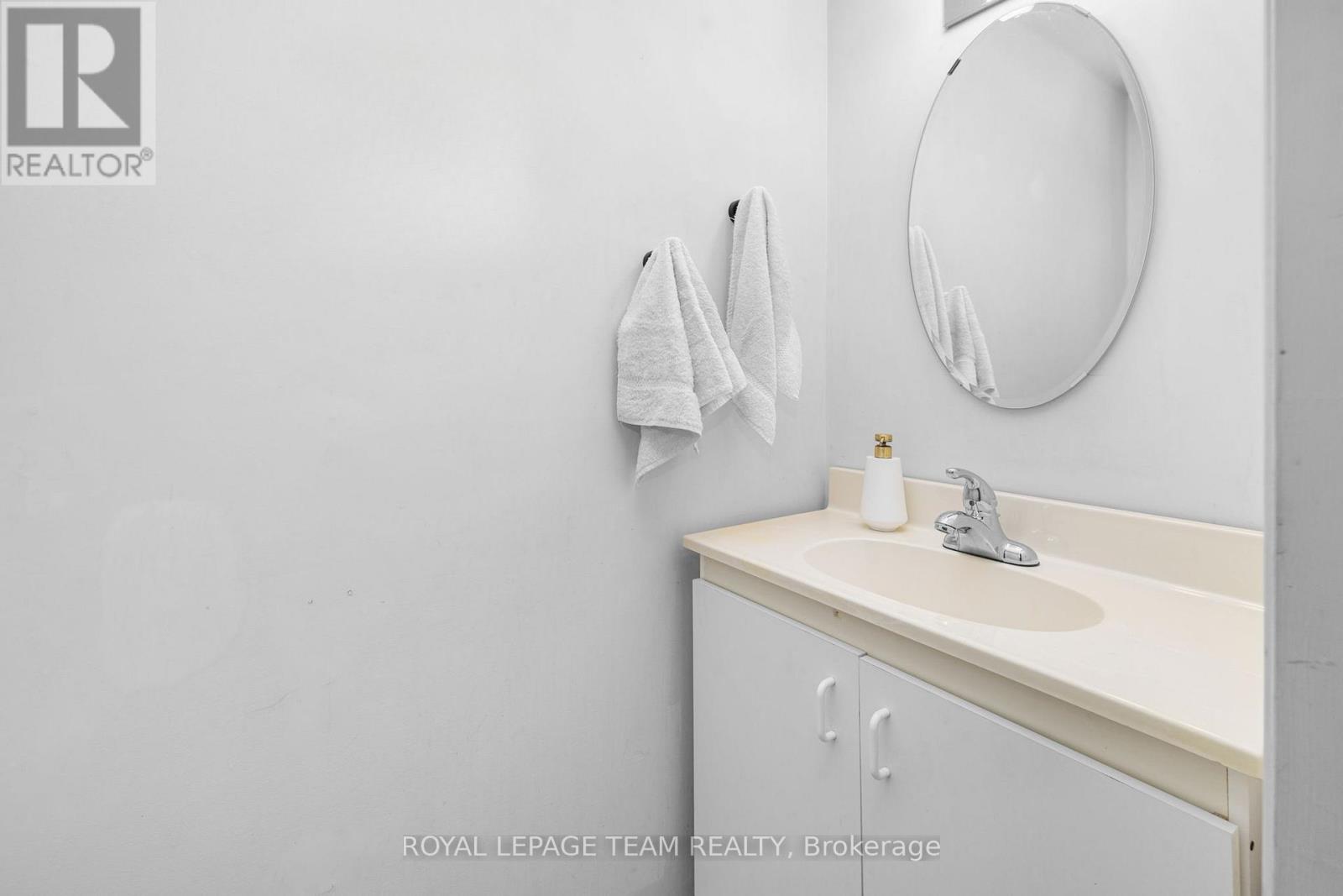 28 Conover Street, Ottawa, Ontario  K2G 4B3 - Photo 34 - X12940726