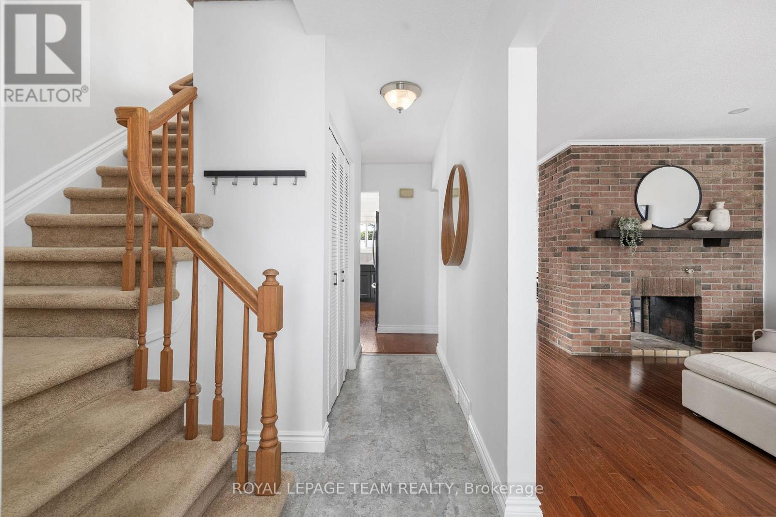 28 Conover Street, Ottawa, Ontario  K2G 4B3 - Photo 6 - X12940726