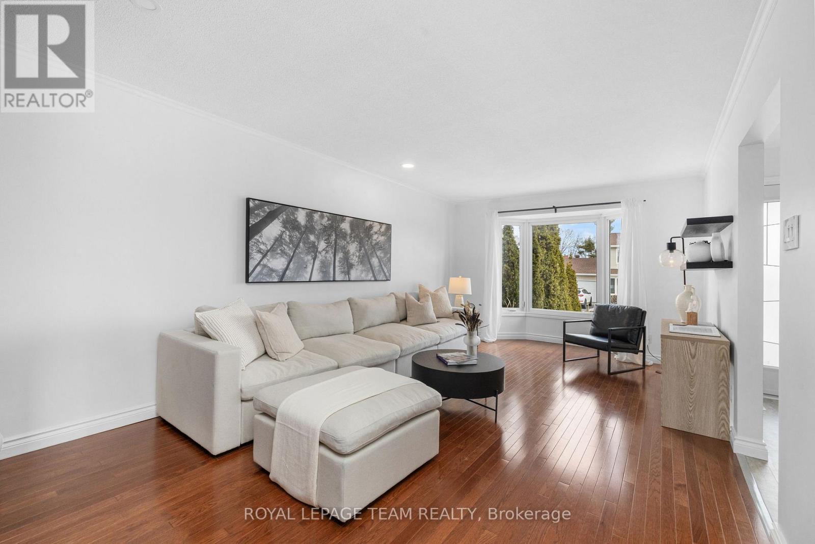 28 Conover Street, Ottawa, Ontario  K2G 4B3 - Photo 7 - X12940726