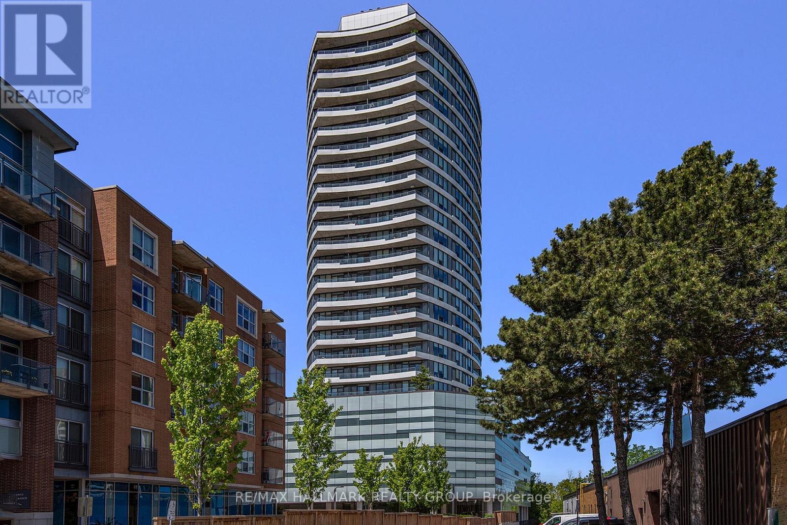 102 - 485 Richmond Road, Ottawa, Ontario  K2A 3W9 - Photo 3 - X12940814