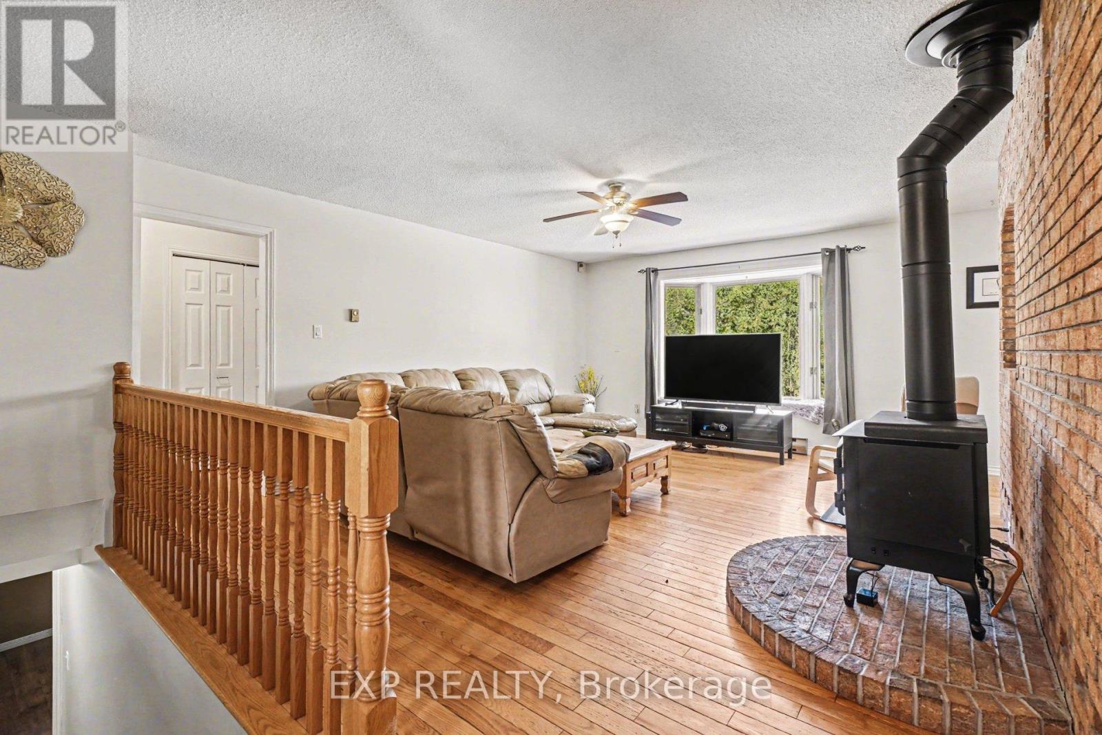 19 Jessie Drive, Perth, Ontario  K7H 3J8 - Photo 5 - X12940838