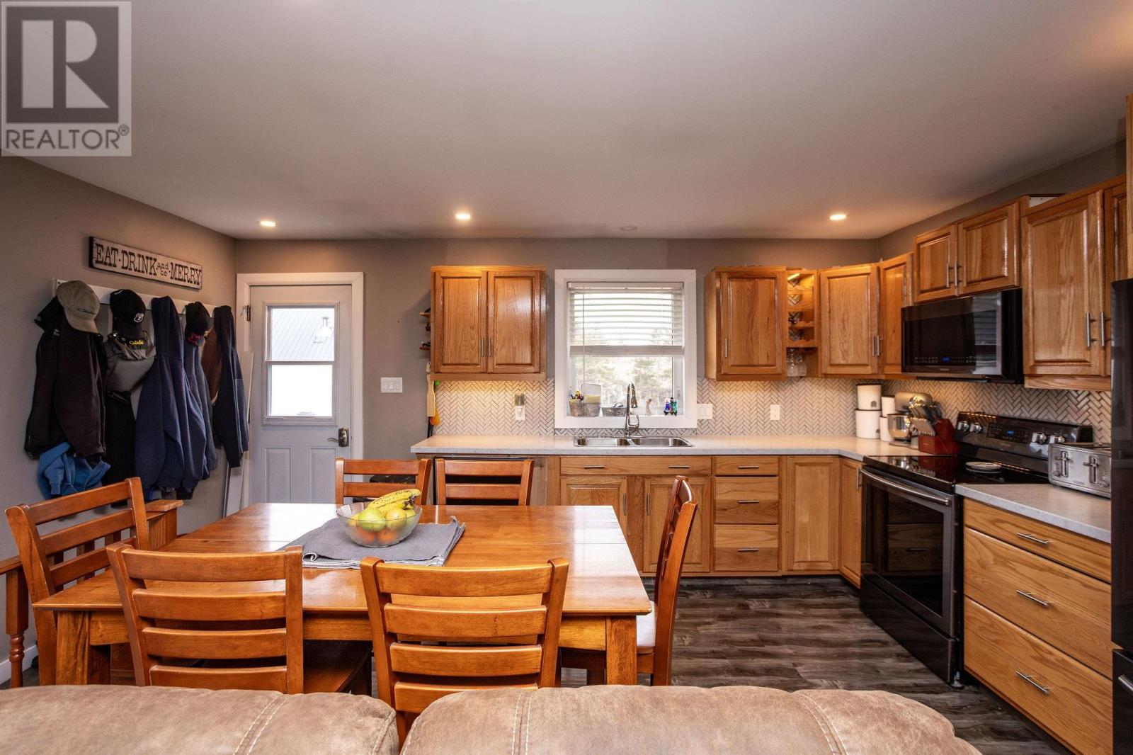 981 Route 25, York, Prince Edward Island  C0A 1P0 - Photo 9 - 202605935