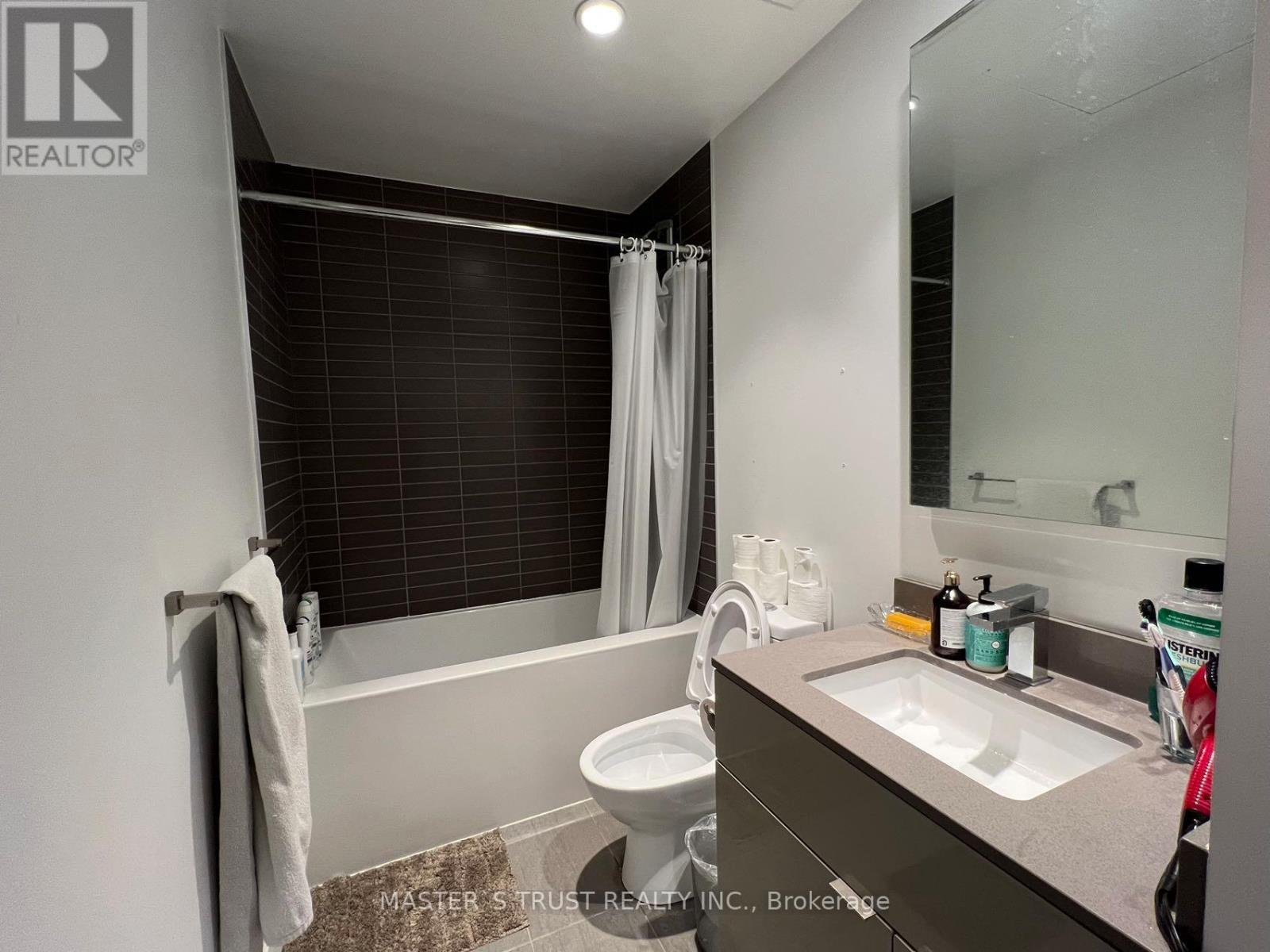 3709 - 7 Grenville Street, Toronto, Ontario  M4Y 0E9 - Photo 10 - C12940664