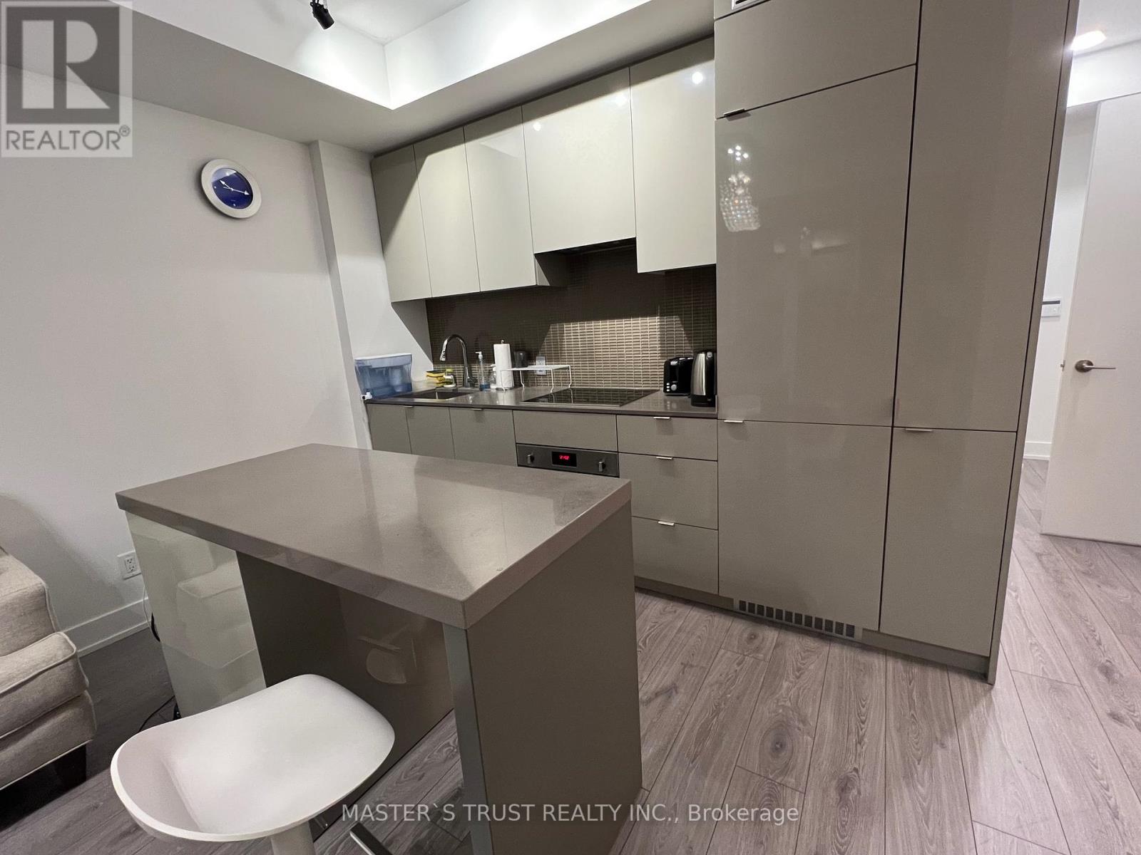 3709 - 7 Grenville Street, Toronto, Ontario  M4Y 0E9 - Photo 4 - C12940664