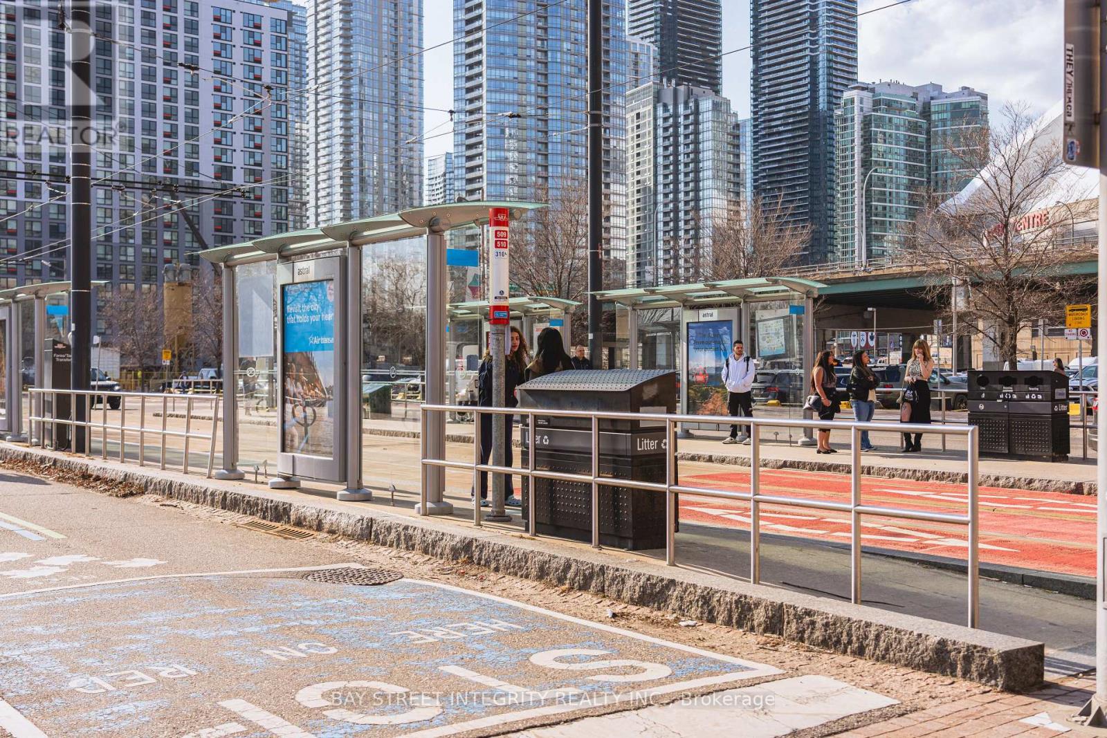 1107 - 270 Queens Quay W, Toronto, Ontario  M5J 2N4 - Photo 27 - C12940690