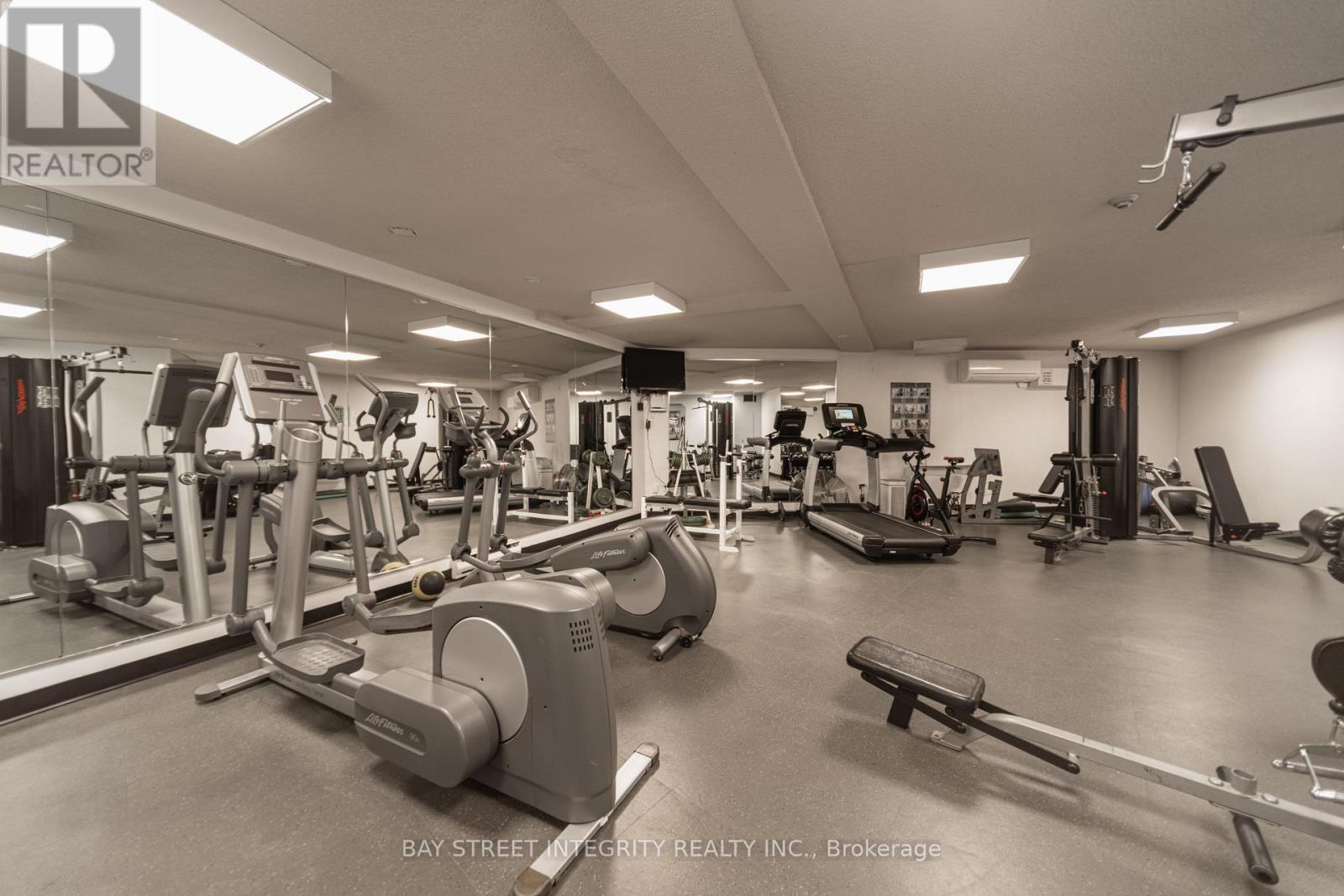 1107 - 270 Queens Quay W, Toronto, Ontario  M5J 2N4 - Photo 29 - C12940690