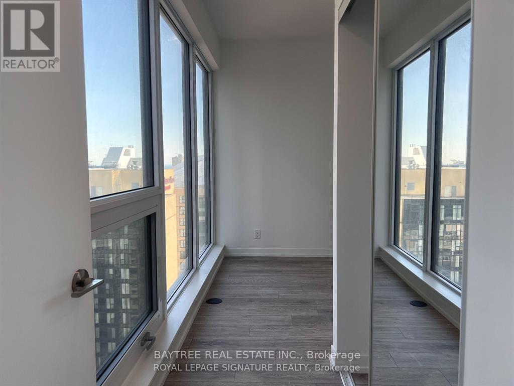 2510 - 55 Mercer Street, Toronto, Ontario  M5V 0W4 - Photo 6 - C12940770