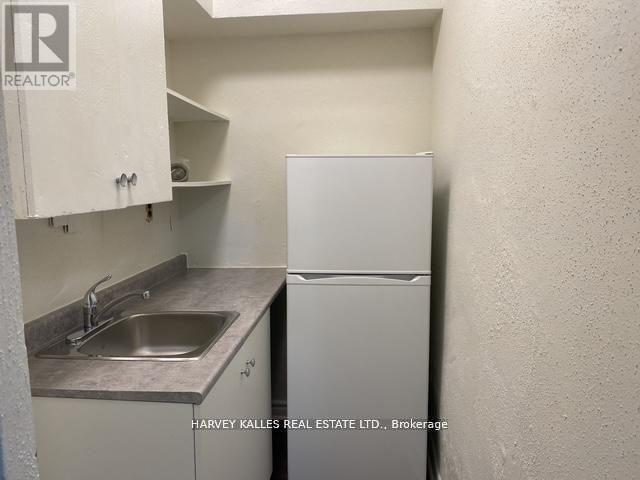 B2 - 1582 Bathurst Street, Toronto, Ontario  M5P 3H3 - Photo 5 - C12940794