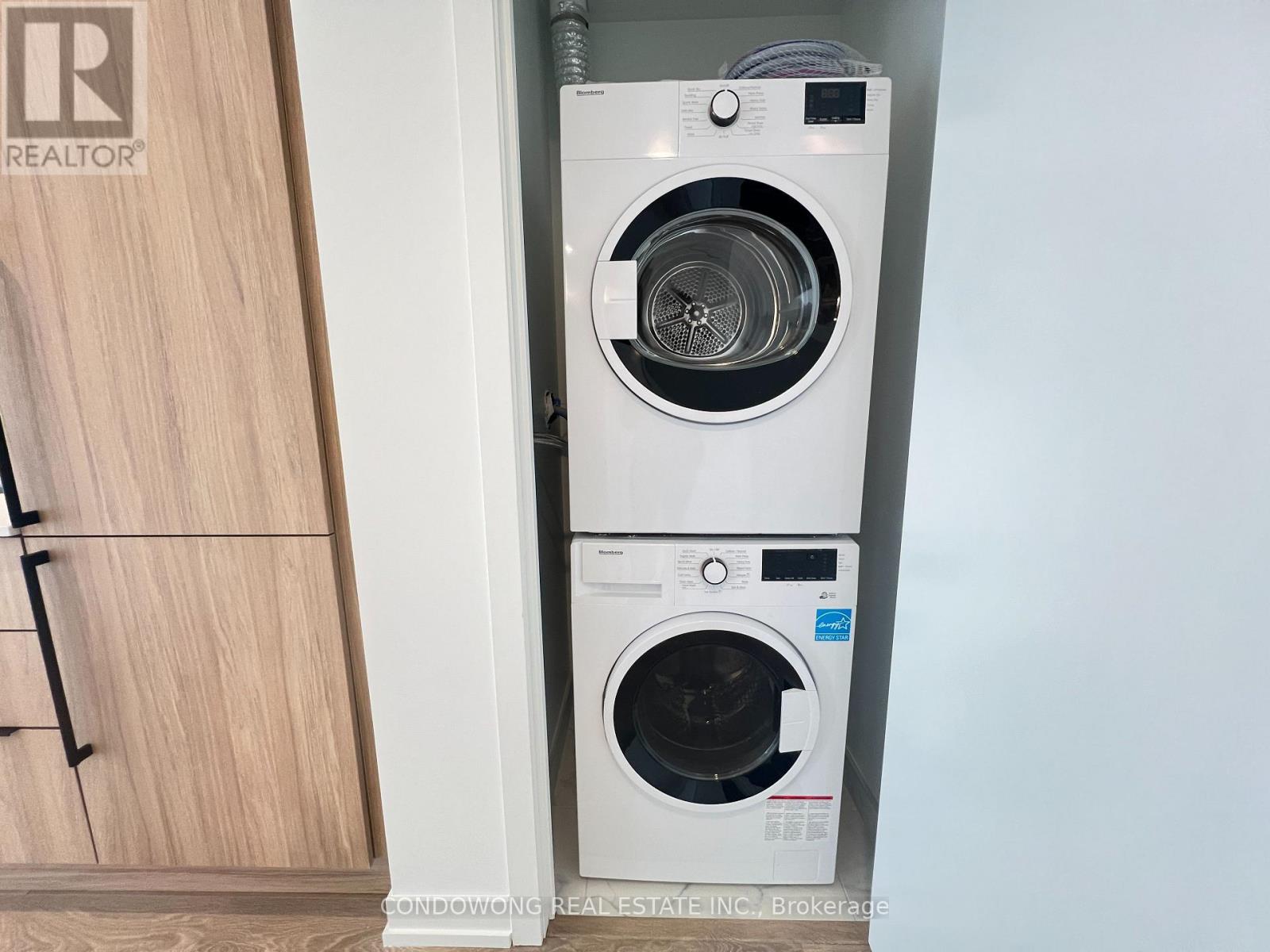 2316 - 82 Dalhousie Street, Toronto, Ontario  M5B 0C5 - Photo 8 - C12940818