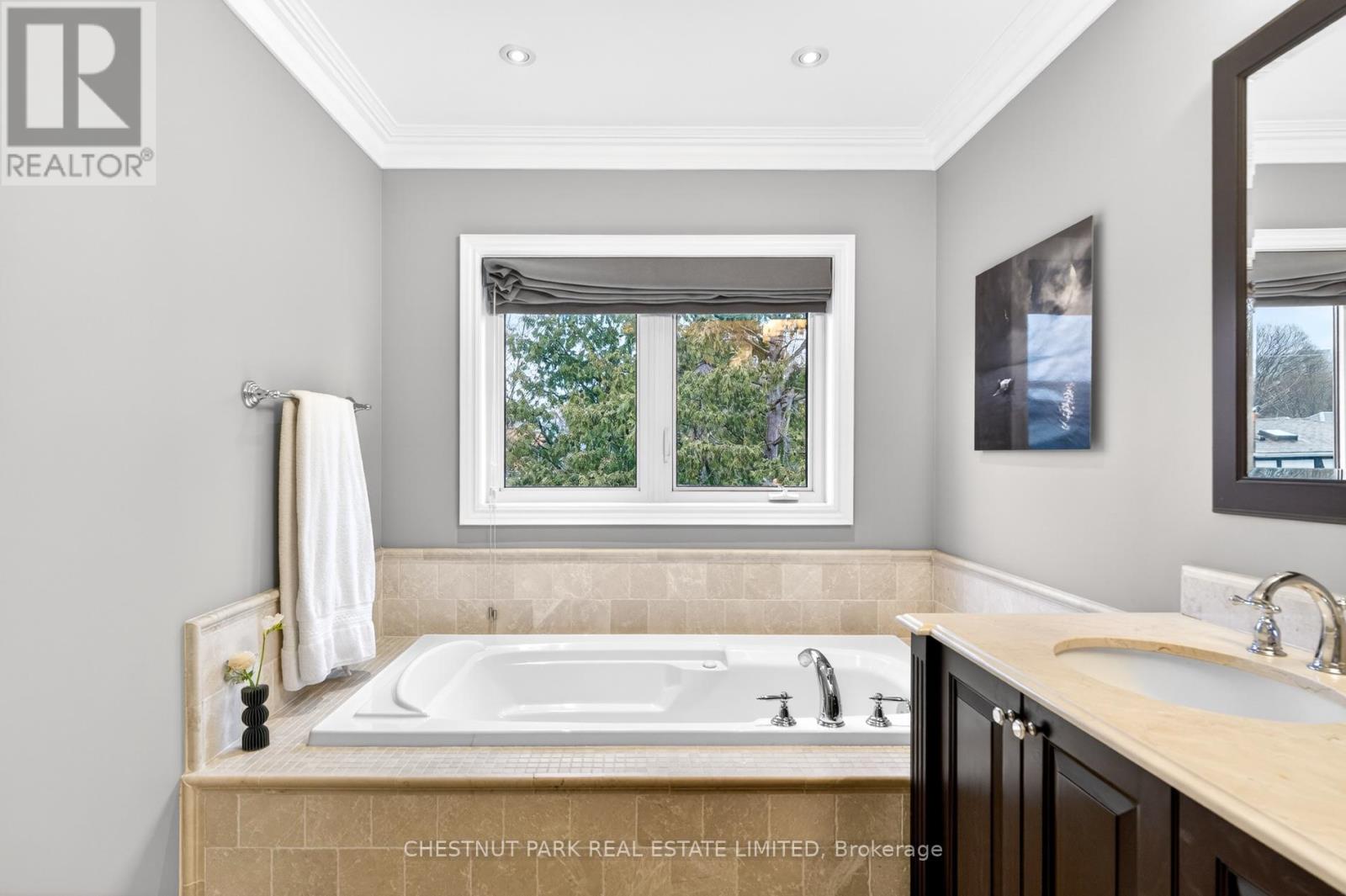 340 Belsize Drive, Toronto, Ontario  M4S 1N1 - Photo 20 - C12940860