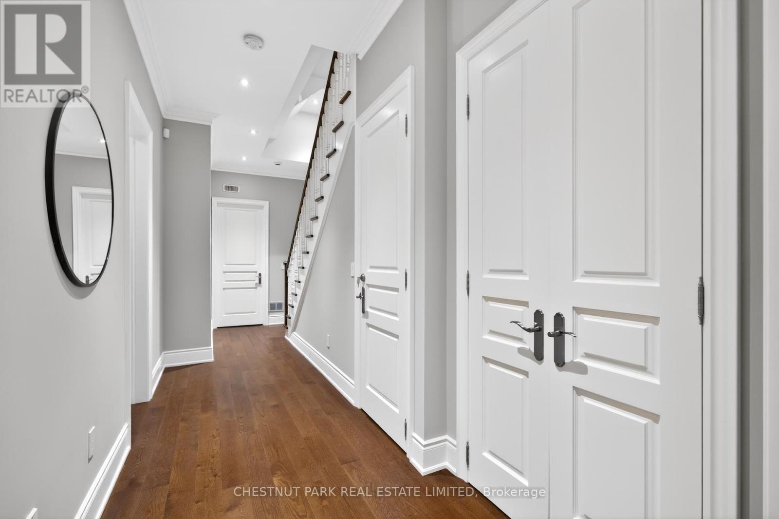 340 Belsize Drive, Toronto, Ontario  M4S 1N1 - Photo 32 - C12940860