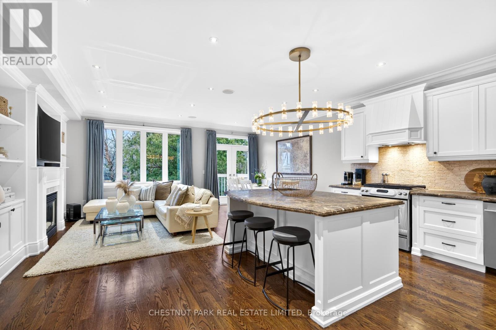 340 Belsize Drive, Toronto, Ontario  M4S 1N1 - Photo 9 - C12940860