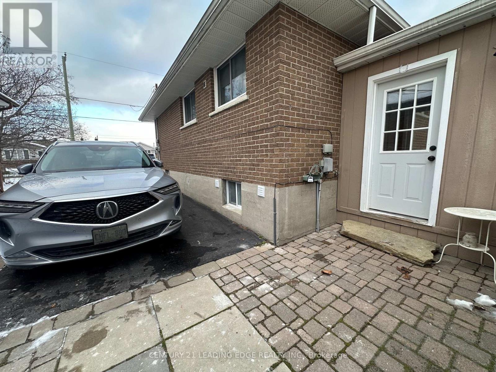 Basement - 965 Ronlea Avenue, Oshawa, Ontario  L1H 2X5 - Photo 2 - E12940812