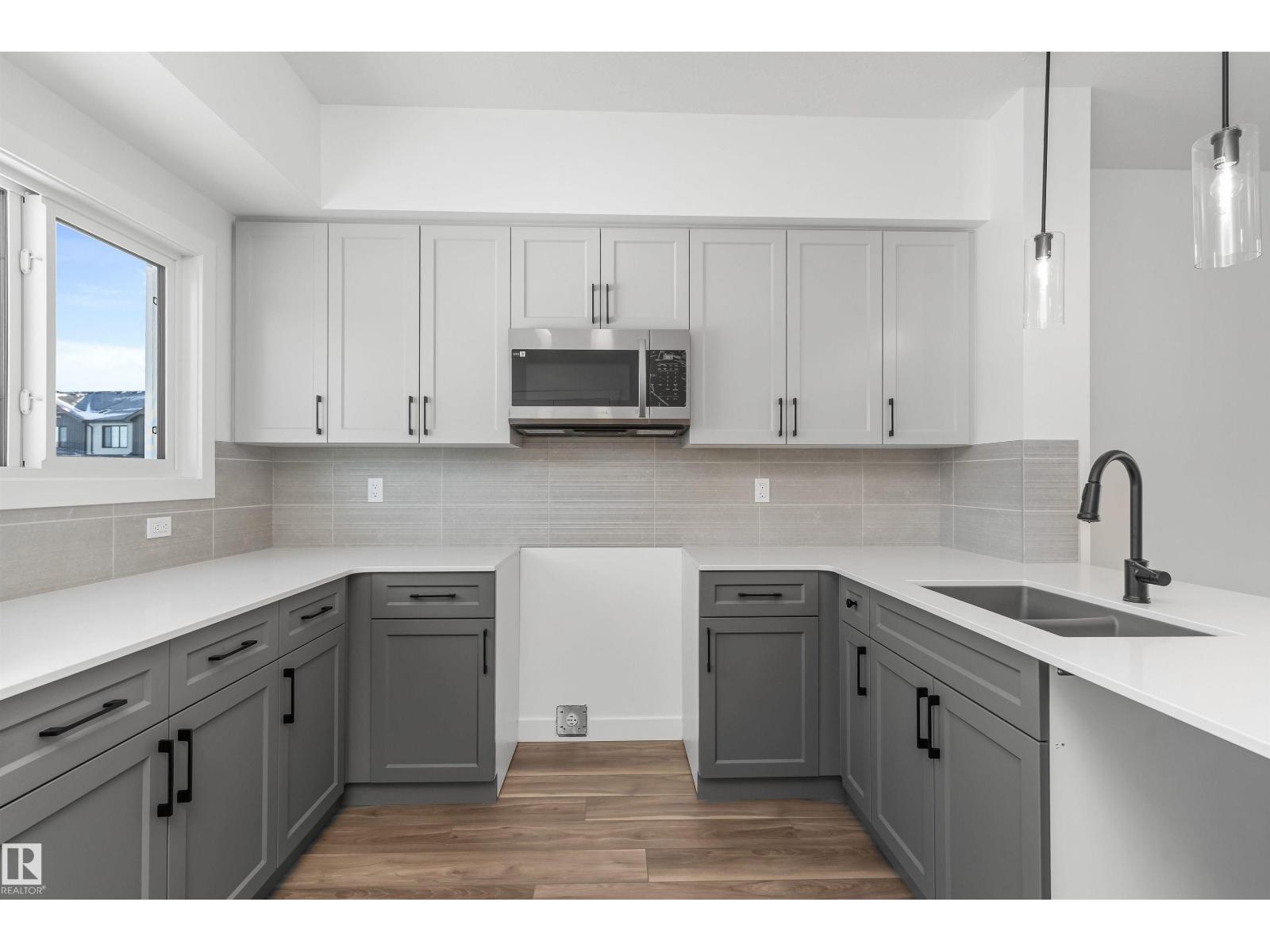 1008 14 Av Nw, Edmonton, Alberta  T6T 2W7 - Photo 9 - E4476405