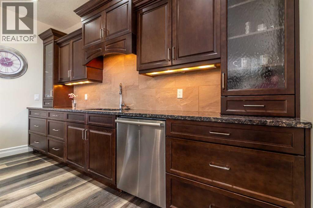 597 Aquitania Boulevard W, Lethbridge, Alberta  T1H 5P7 - Photo 10 - A2295515