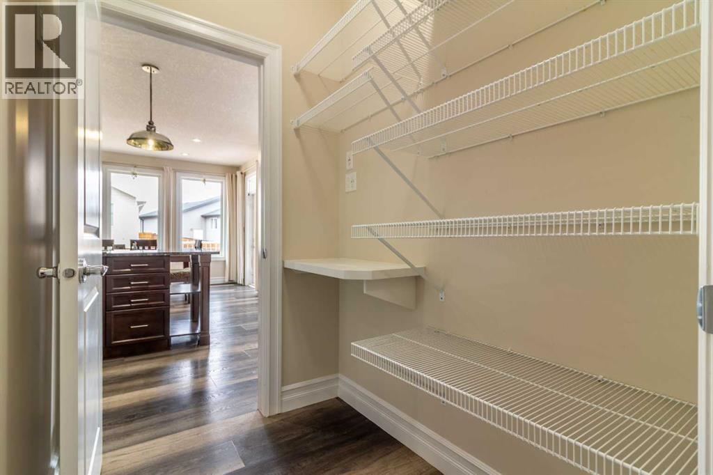 597 Aquitania Boulevard W, Lethbridge, Alberta  T1H 5P7 - Photo 18 - A2295515