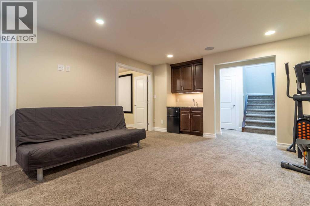 597 Aquitania Boulevard W, Lethbridge, Alberta  T1H 5P7 - Photo 36 - A2295515