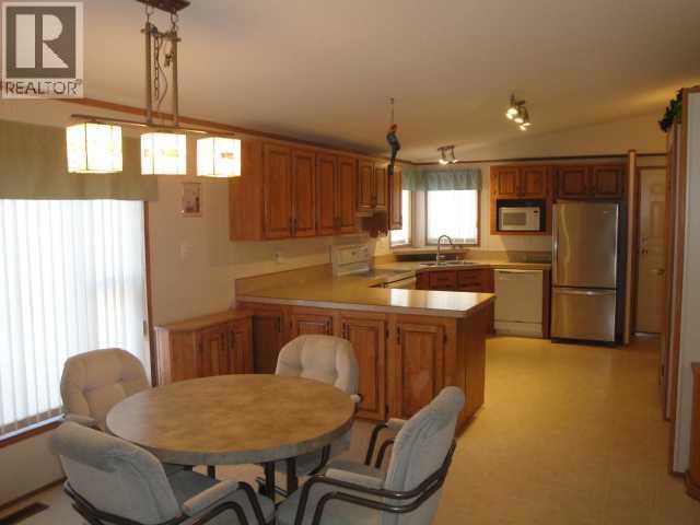 2902 30th Avenue S, Lethbridge, Alberta  T1K 6S7 - Photo 6 - A2296281