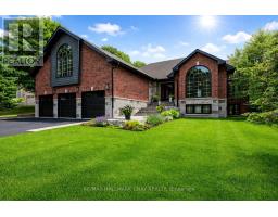32 FOREST HILL DRIVE, Springwater, Ontario