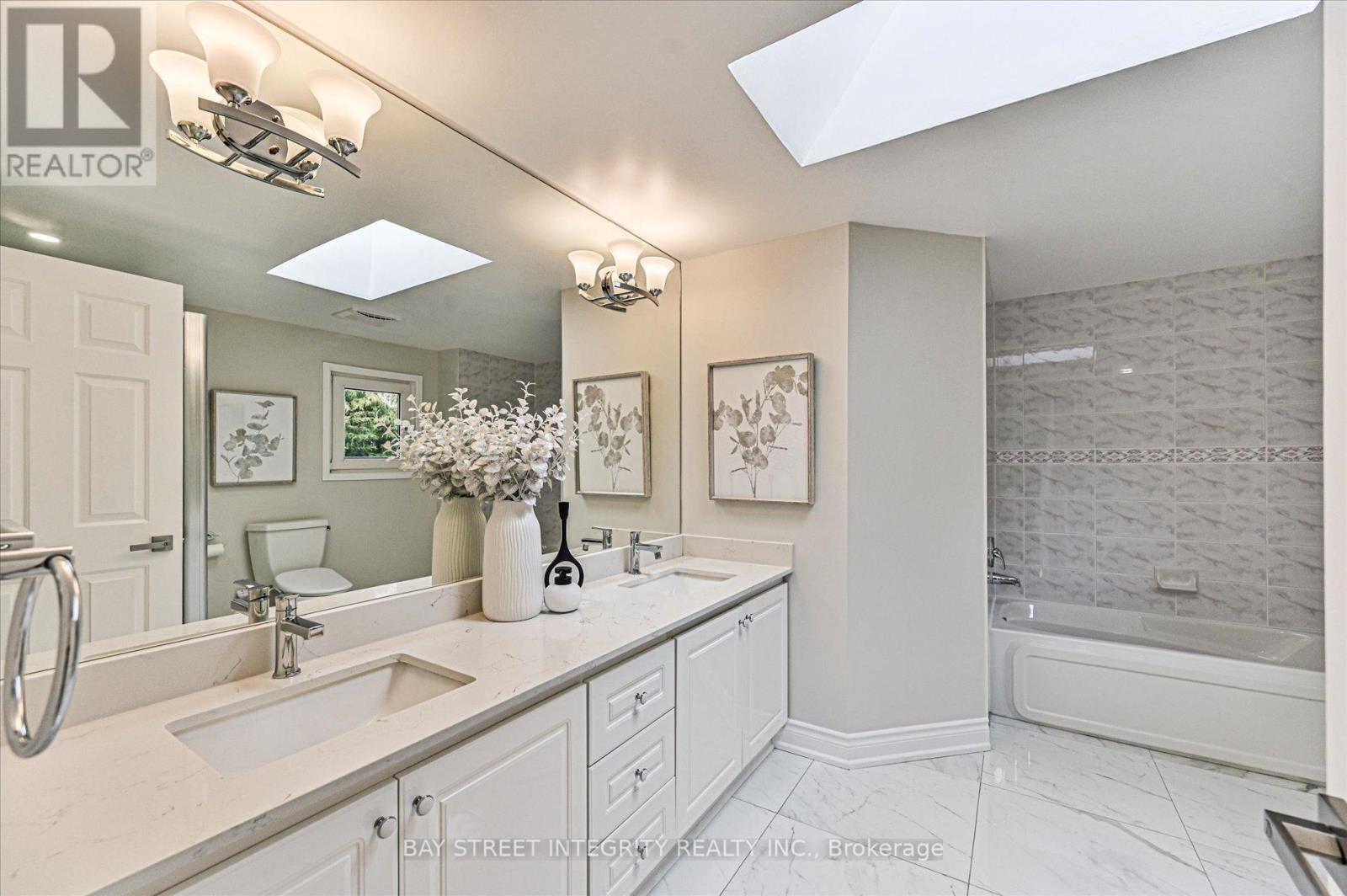 12 Greystone Road, Markham, Ontario  L3R 8H9 - Photo 28 - N12940634