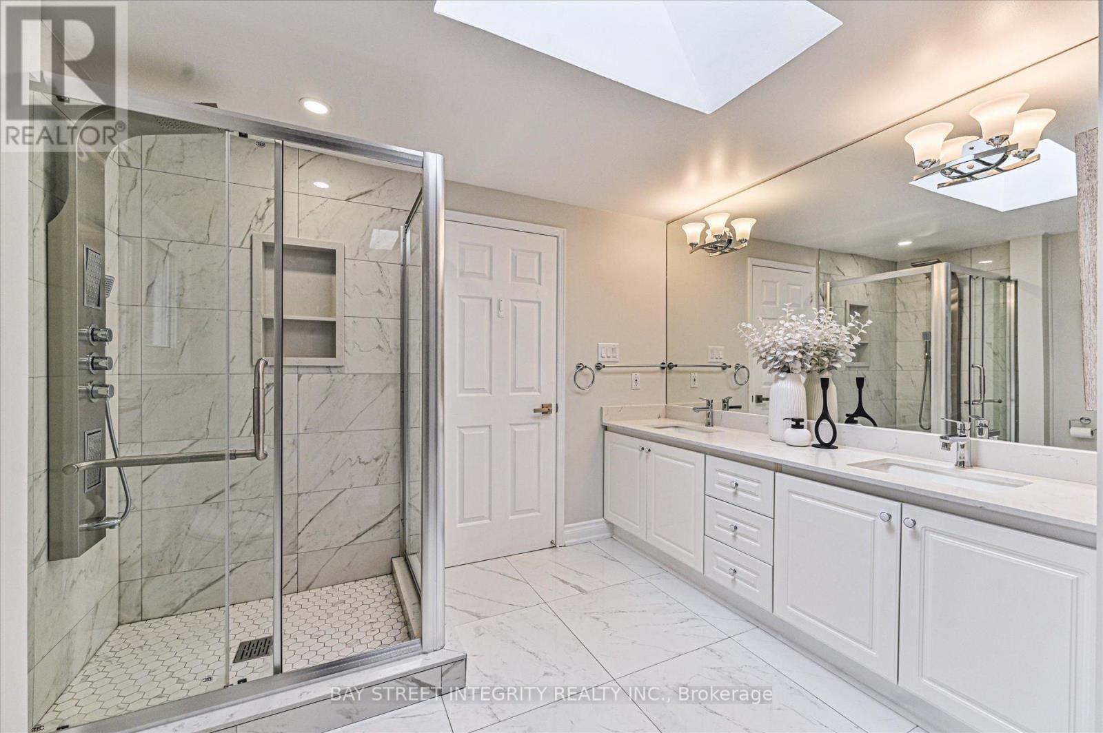 12 Greystone Road, Markham, Ontario  L3R 8H9 - Photo 29 - N12940634