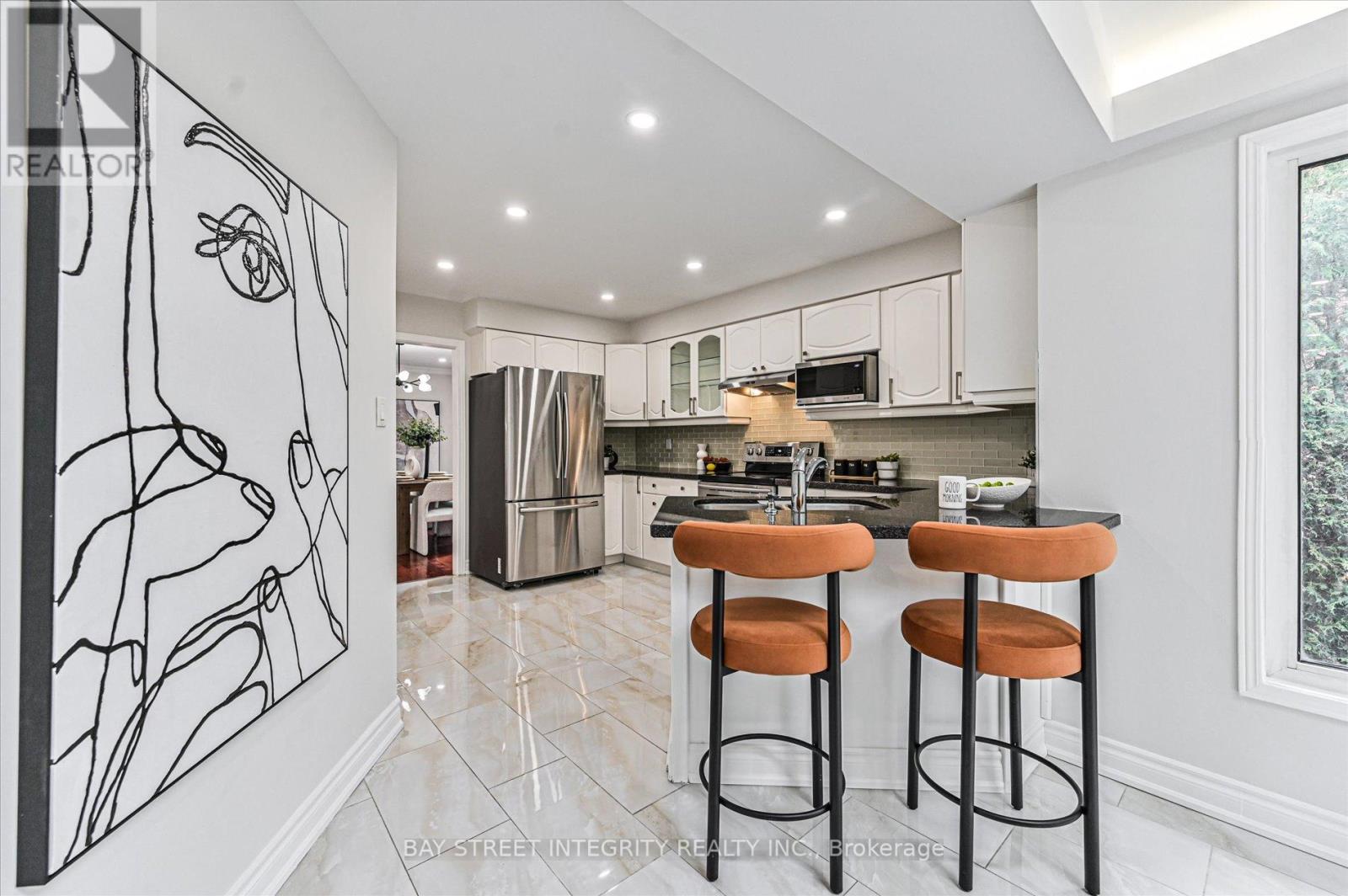 12 Greystone Road, Markham, Ontario  L3R 8H9 - Photo 8 - N12940634