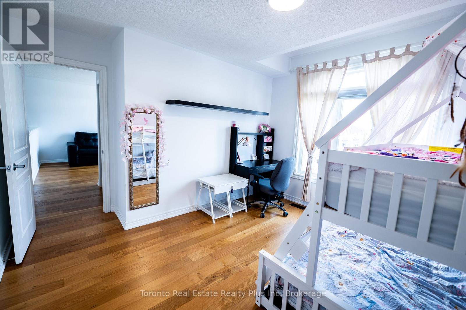 14 Riel Drive, Richmond Hill, Ontario  L4E 4W4 - Photo 19 - N12940648