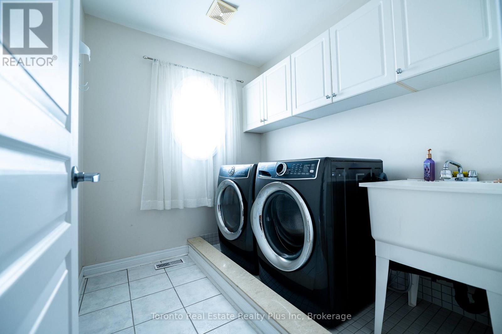 14 Riel Drive, Richmond Hill, Ontario  L4E 4W4 - Photo 26 - N12940648