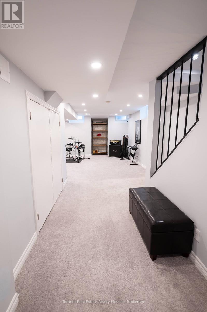 14 Riel Drive, Richmond Hill, Ontario  L4E 4W4 - Photo 28 - N12940648