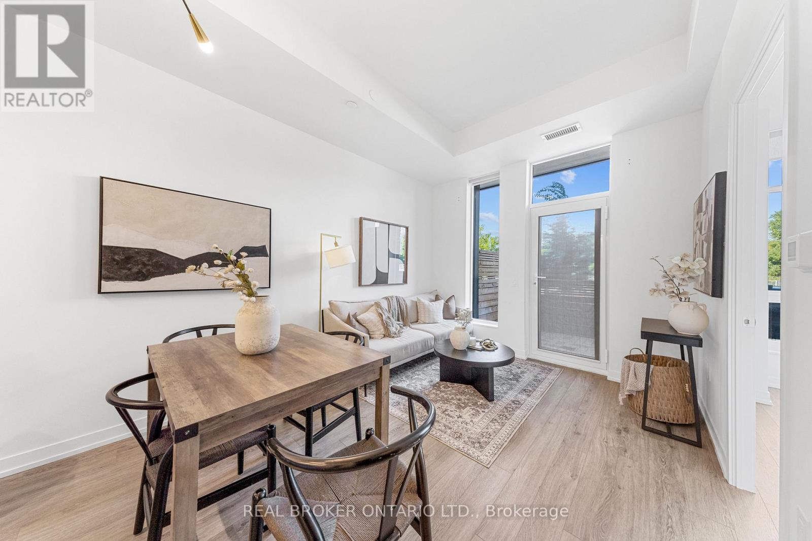 Th118w - 3 Rosewater Street, Richmond Hill, Ontario  L4C 5T6 - Photo 11 - N12940652