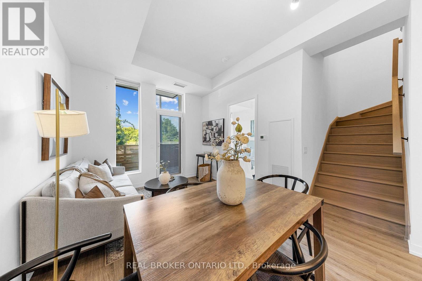 Th118w - 3 Rosewater Street, Richmond Hill, Ontario  L4C 5T6 - Photo 13 - N12940652