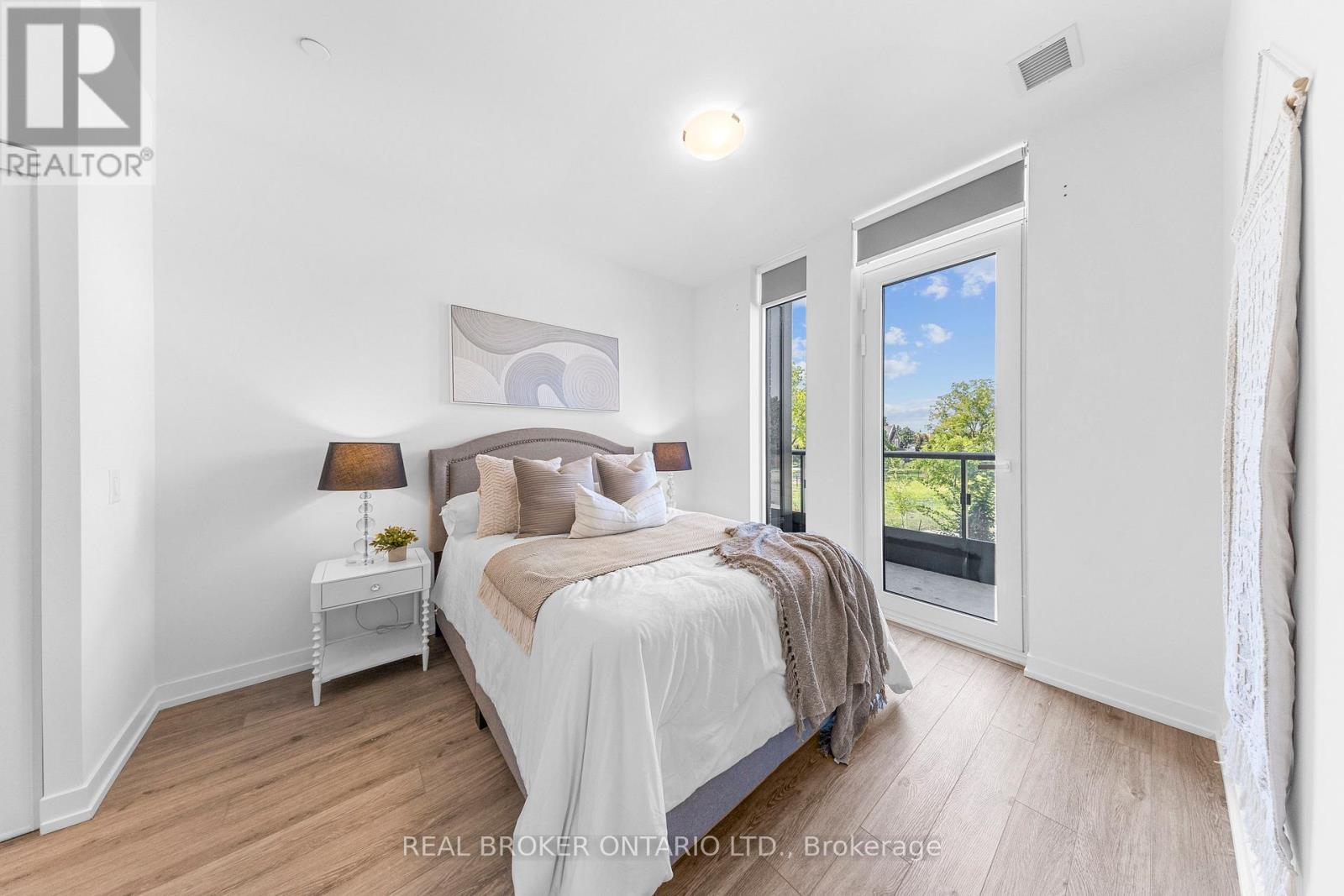 Th118w - 3 Rosewater Street, Richmond Hill, Ontario  L4C 5T6 - Photo 24 - N12940652