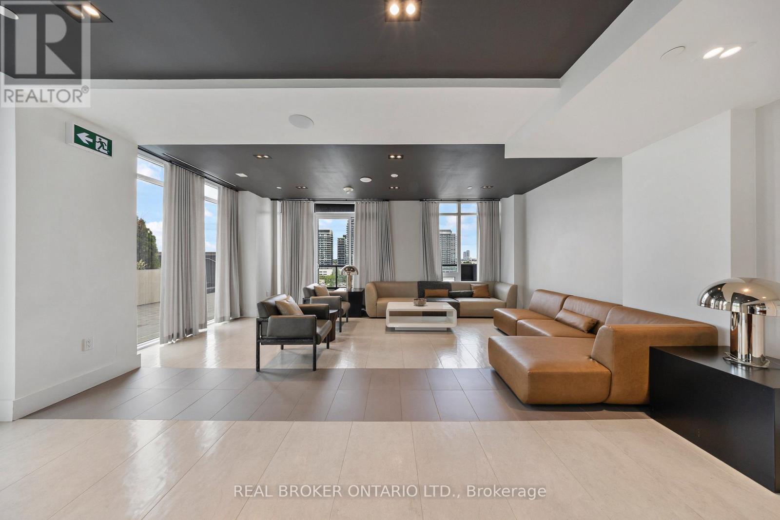 Th118w - 3 Rosewater Street, Richmond Hill, Ontario  L4C 5T6 - Photo 34 - N12940652