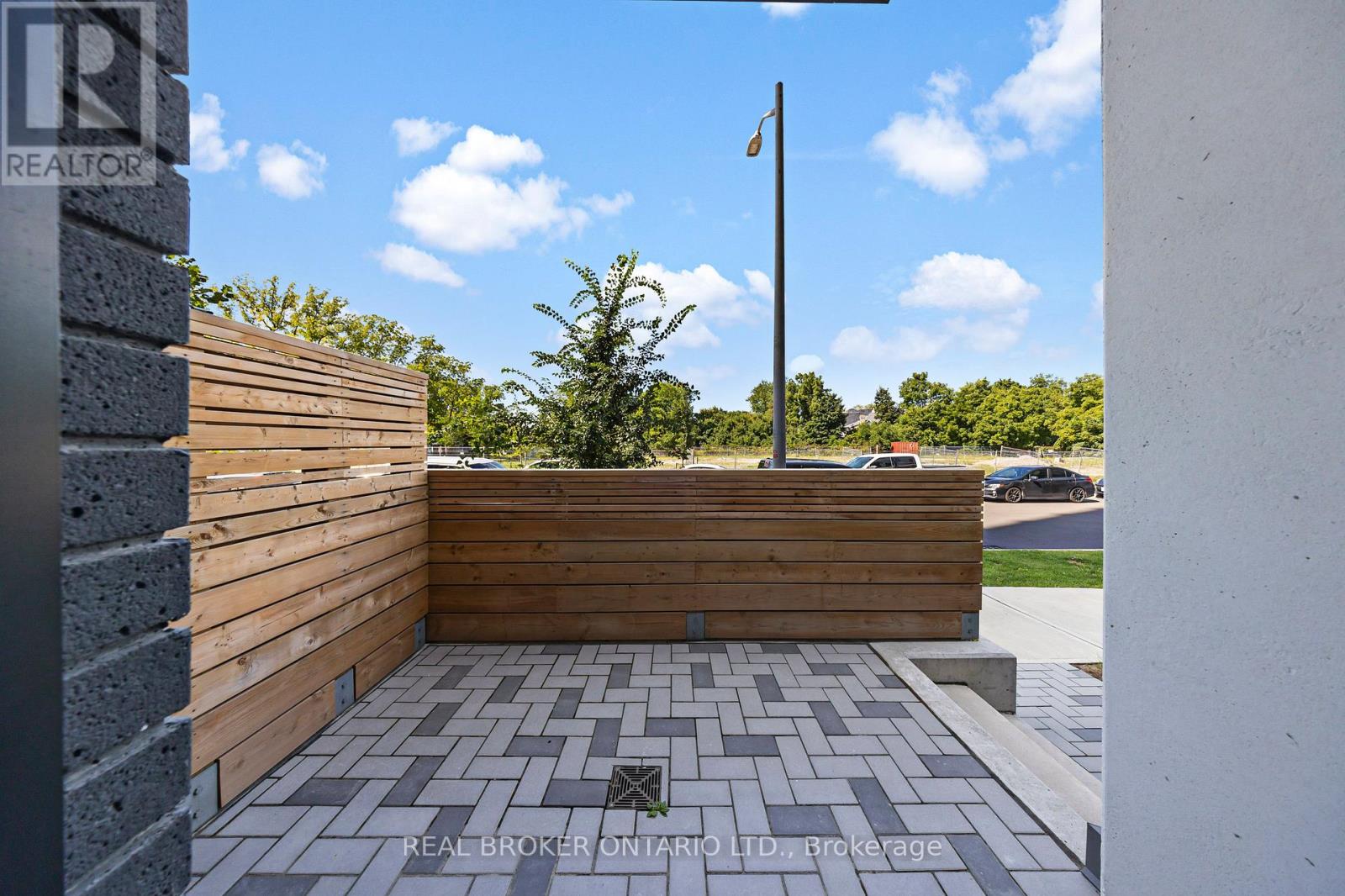 Th118w - 3 Rosewater Street, Richmond Hill, Ontario  L4C 5T6 - Photo 4 - N12940652