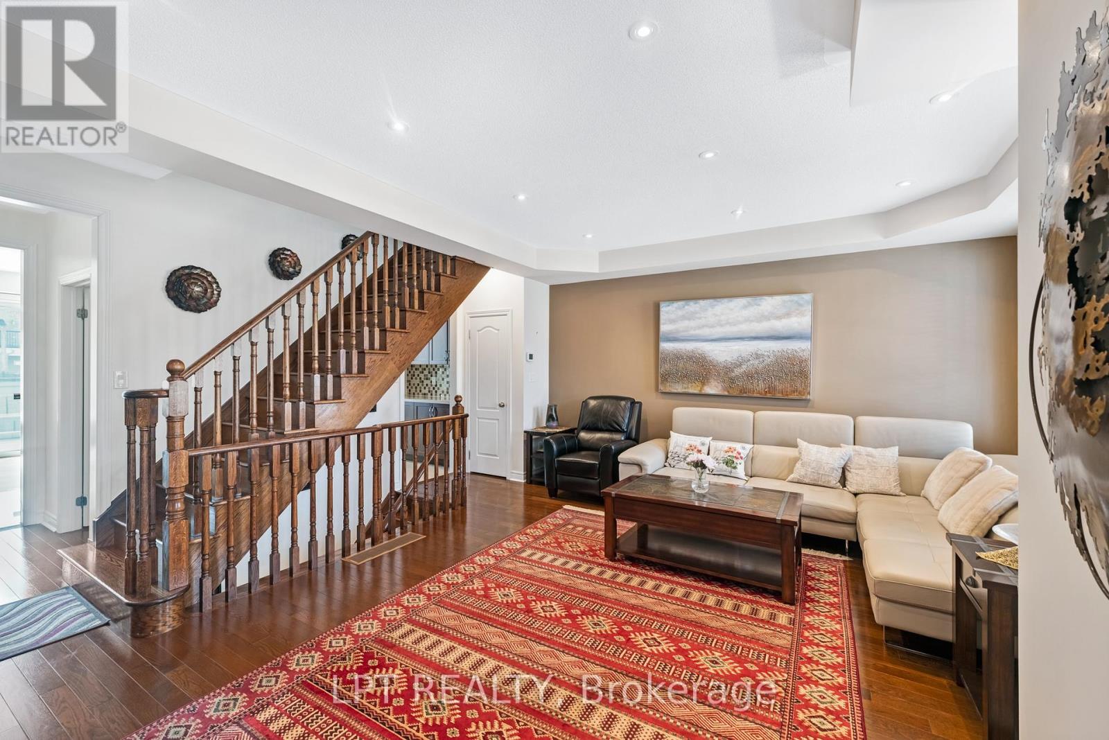 19 Earnshaw Drive, Markham, Ontario  L6C 0E4 - Photo 18 - N12940862