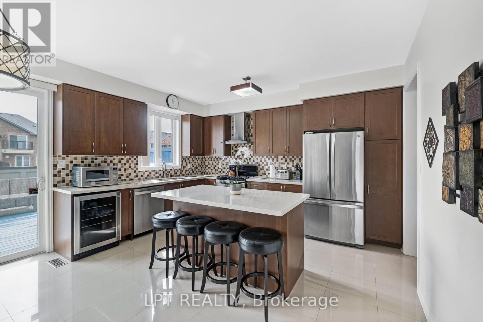 19 Earnshaw Drive, Markham, Ontario  L6C 0E4 - Photo 23 - N12940862