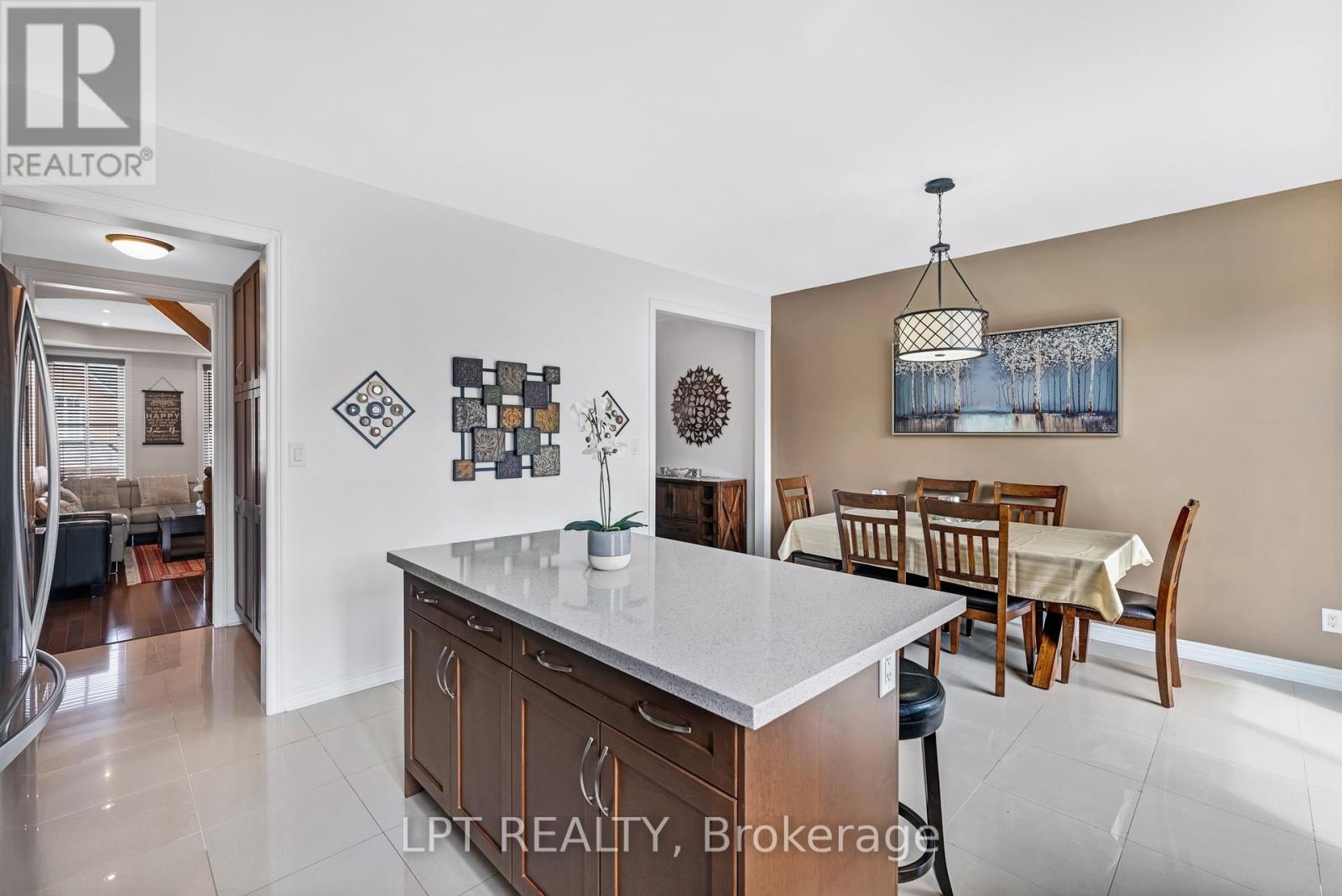 19 Earnshaw Drive, Markham, Ontario  L6C 0E4 - Photo 26 - N12940862