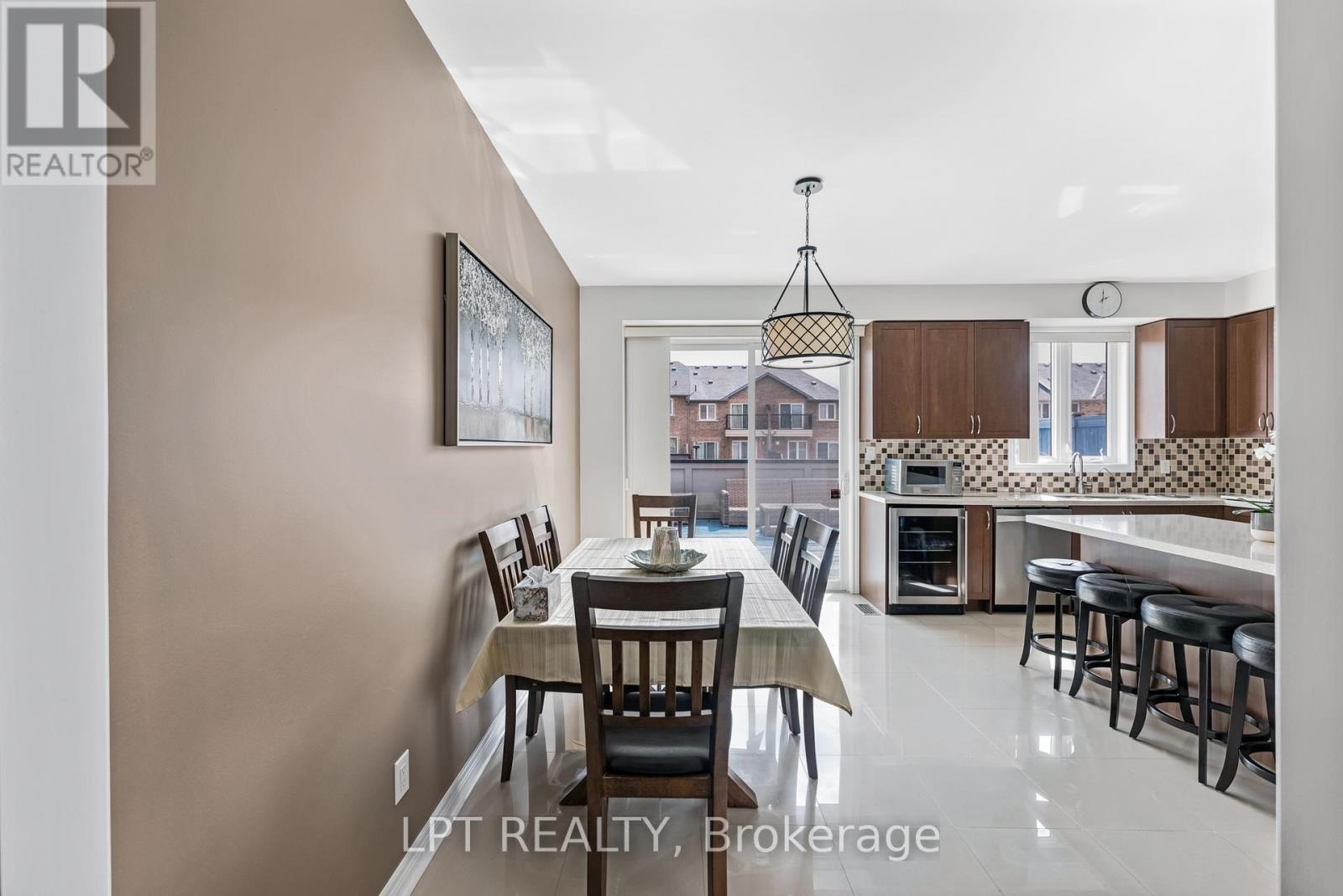 19 Earnshaw Drive, Markham, Ontario  L6C 0E4 - Photo 30 - N12940862