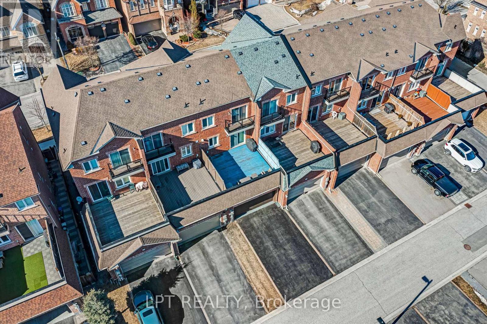 19 Earnshaw Drive, Markham, Ontario  L6C 0E4 - Photo 49 - N12940862