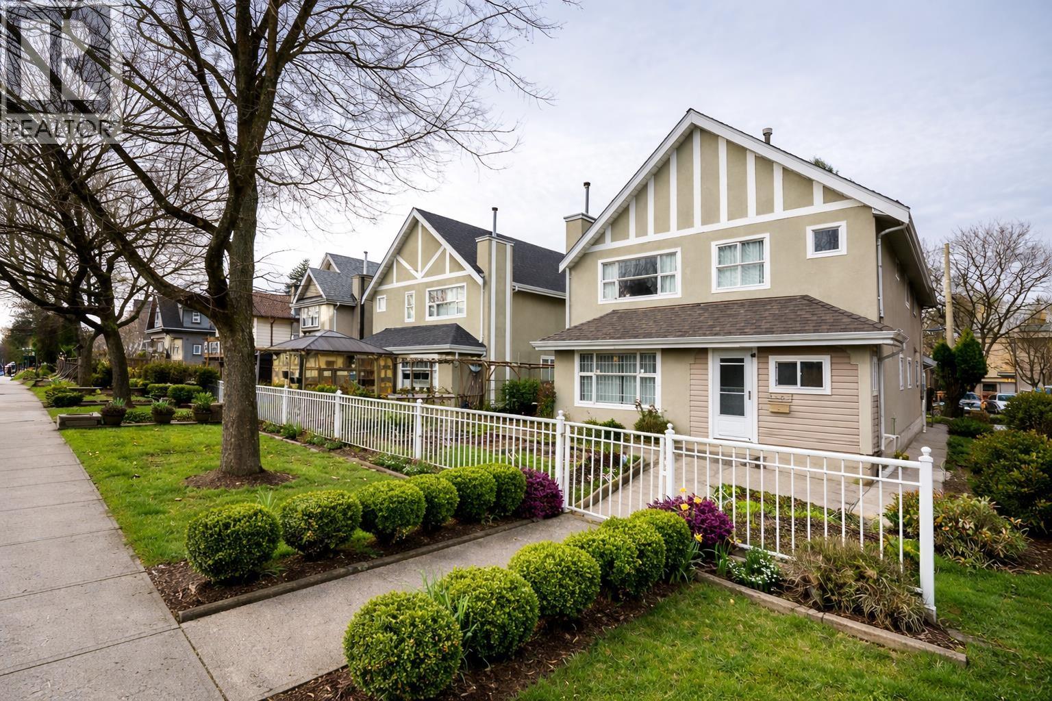 1407 E 12TH AVENUE, Vancouver, British Columbia