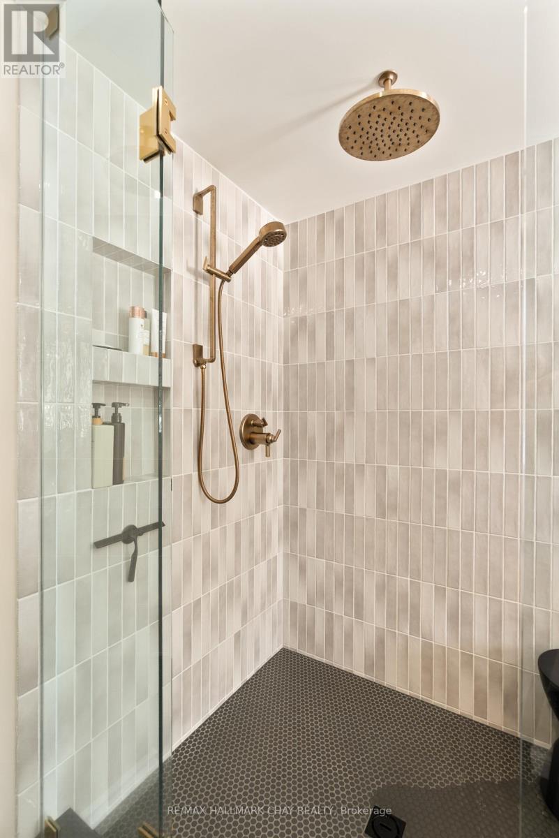 32 Forest Hill Drive, Springwater, Ontario  L0L 1X0 - Photo 26 - S12832380