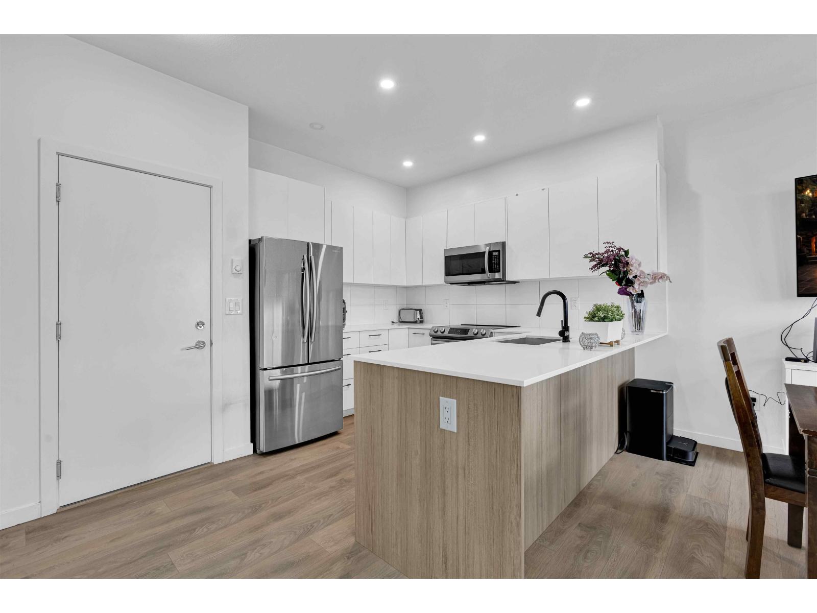 79 15255 Sitka Dr Drive, Surrey, British Columbia  V3S 0B1 - Photo 5 - R3105206